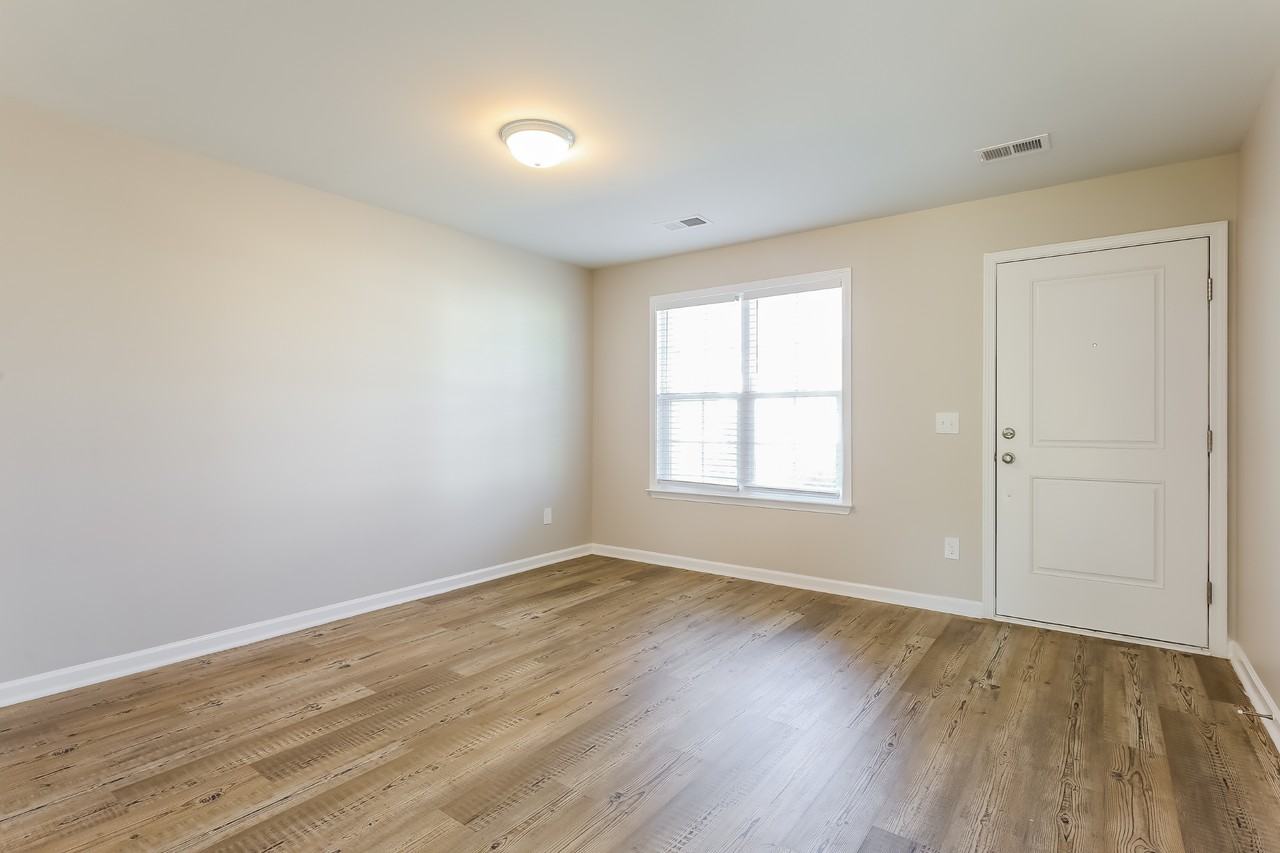 415 Pollyanna Dr - Photo 5 of 17