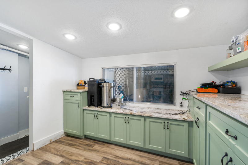 496 Ne - Photo 5 of 38