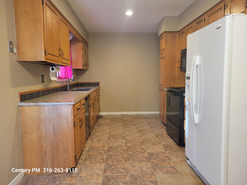 1724 N Stony Point St - Photo 4 of 22