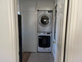 592 N 3rd St #A - Photo 3 of 12