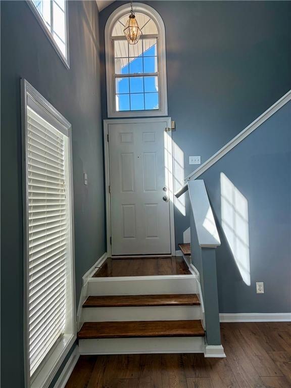 510 Stanford Pl - Photo 3 of 20