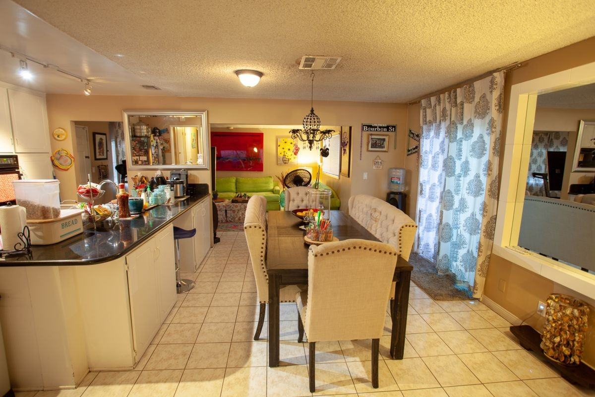 7800 Sausalito Ave - Photo 2 of 3