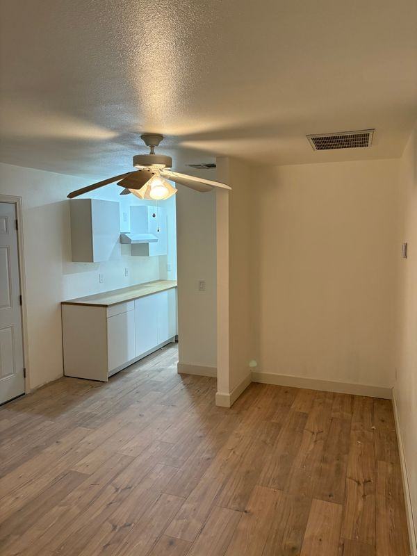 2091 W Orange Ave - Photo 5 of 5