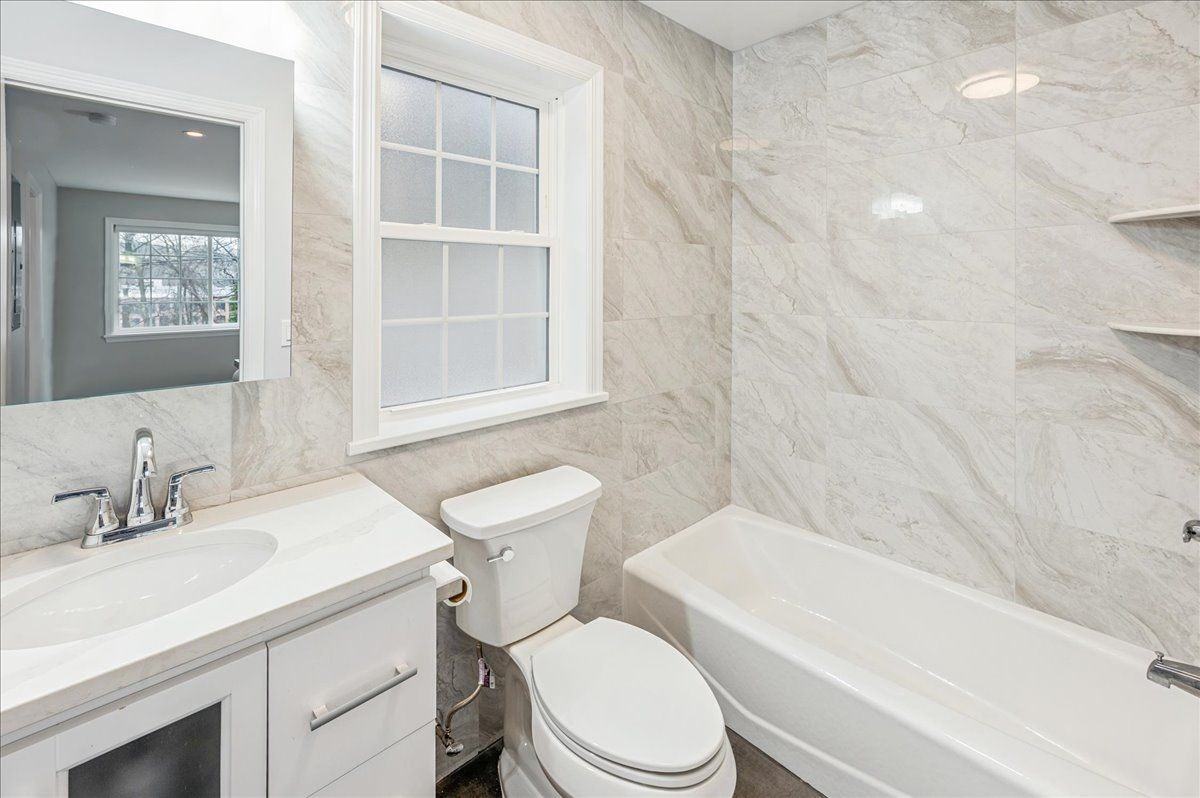 187 Orchard St ##1 - Photo 6 of 14