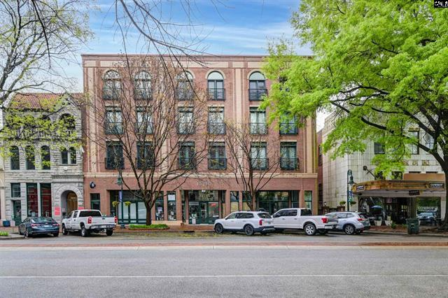 1520 Main St #4F - Photo 2 of 19