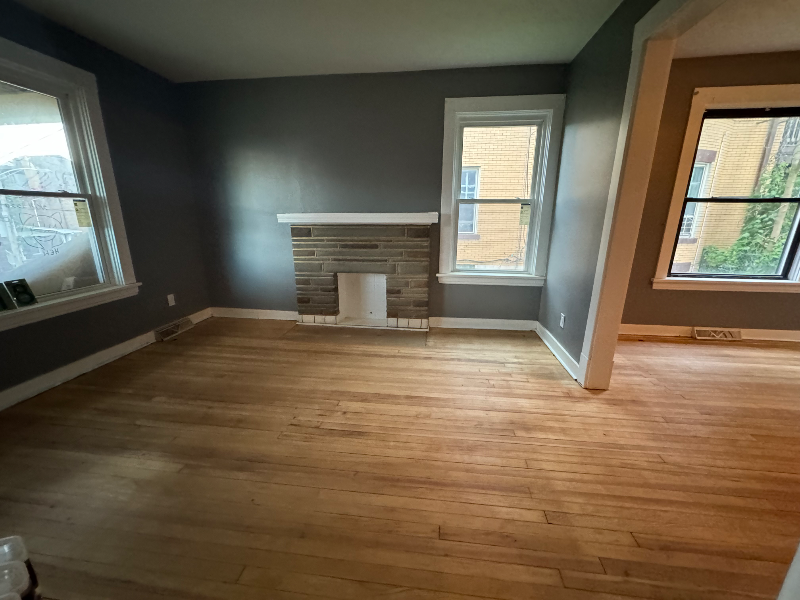 218 Giffin Ave #2 - Photo 3 of 10