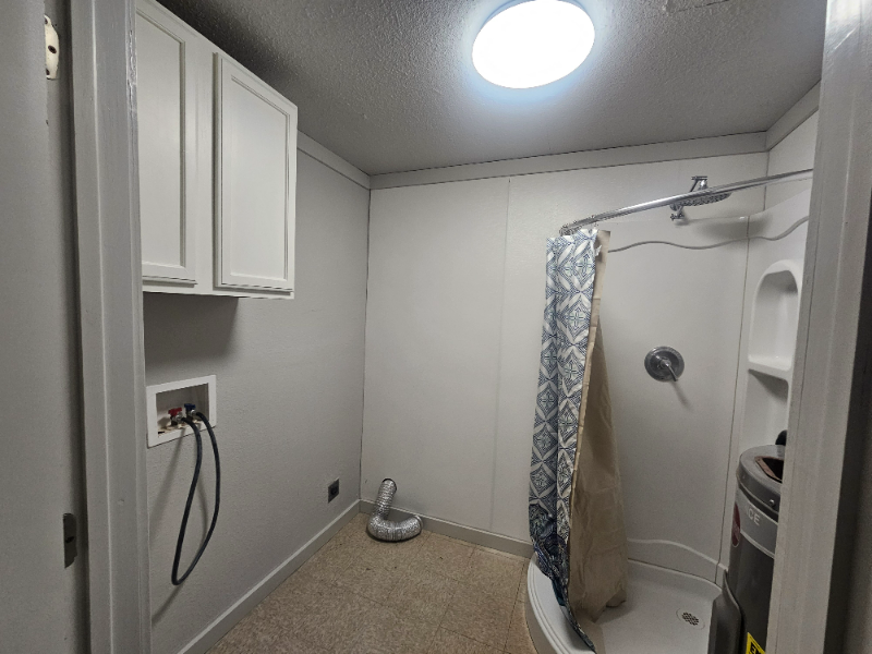 224 Ne 2nd St - Photo 2 of 6