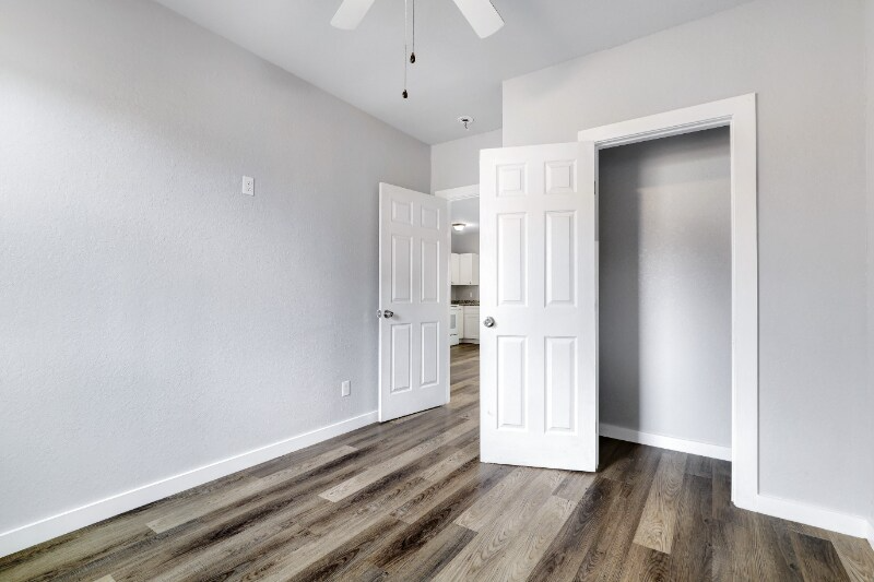 438 S San Joaquin Ave #1 - Photo 6 of 8