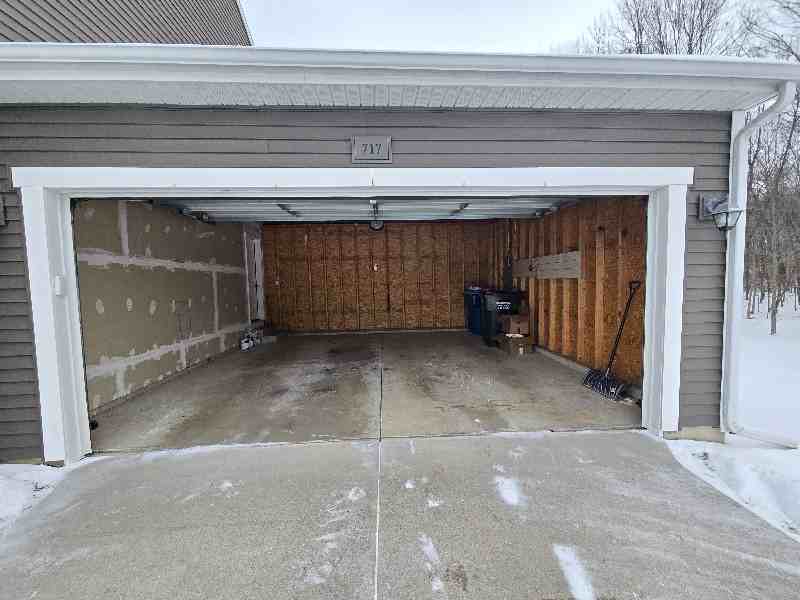 717 Wild Flower Dr - Photo 6 of 43