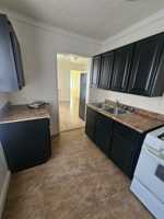 featured image of 321 W Elm St