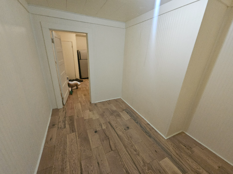 321 W Elm St - Photo 5 of 12