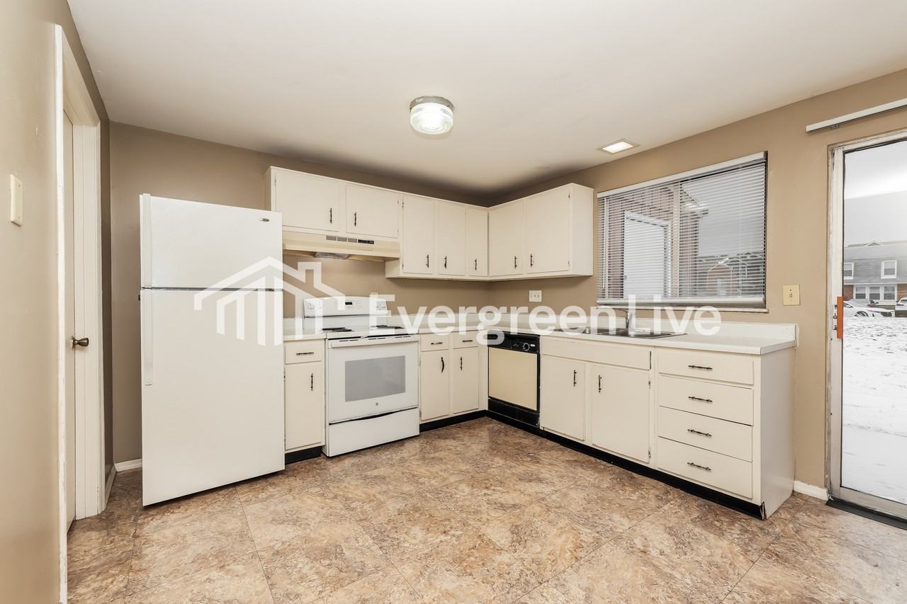 7552 Mount Whitney St - Photo 7 of 14