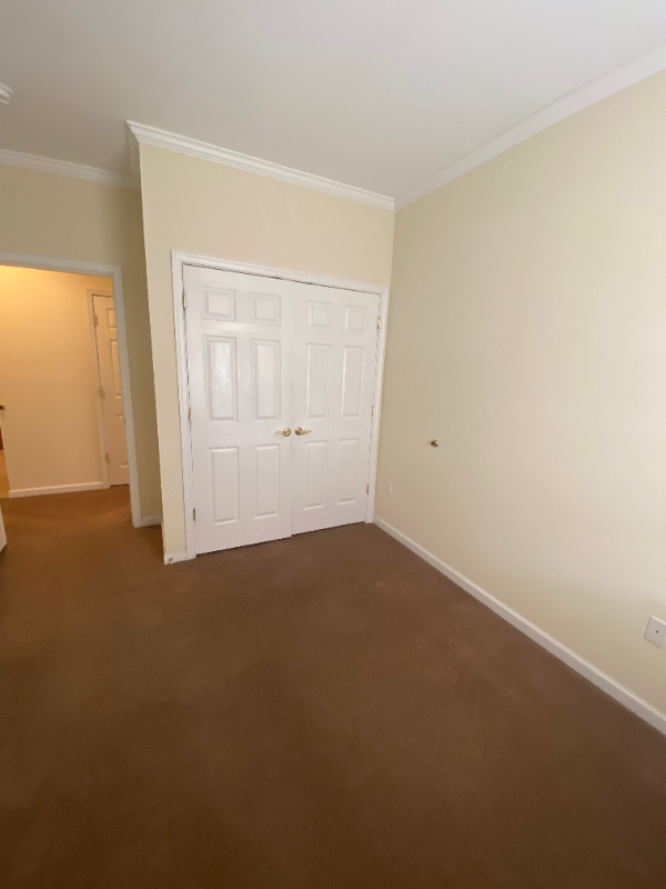 1010 6th St - Photo 6 of 13