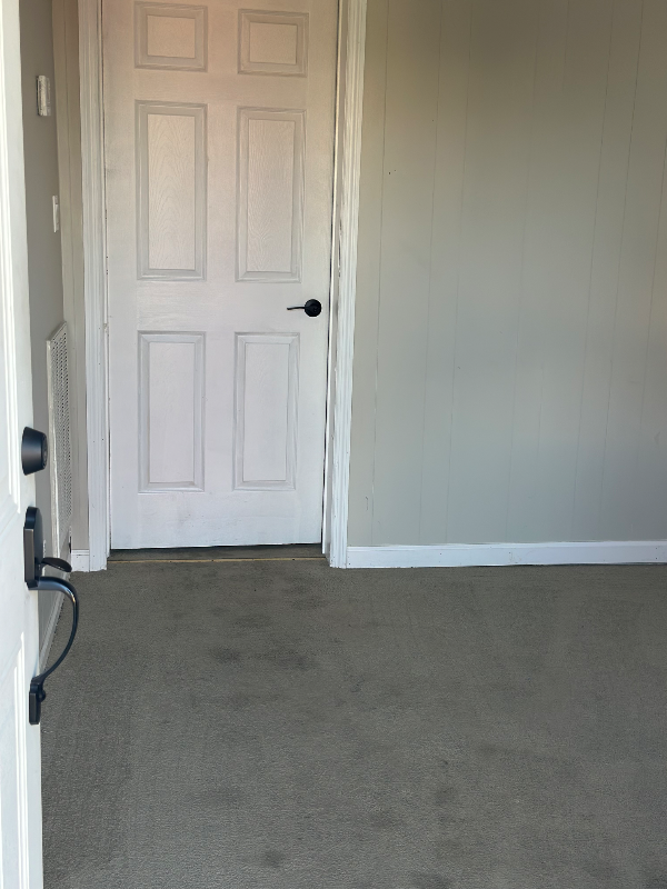 138 Montrose Ave #A - Photo 2 of 8