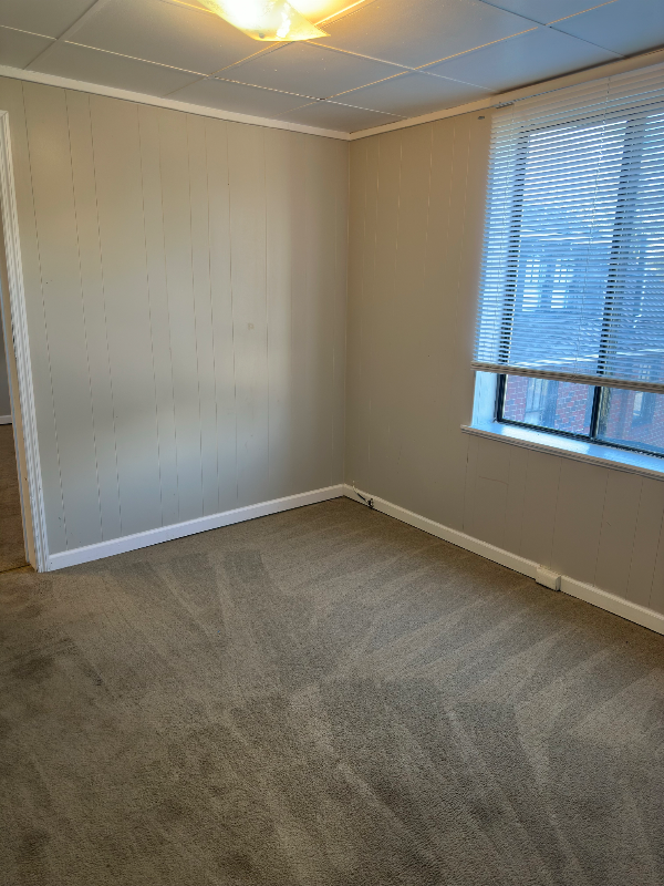 138 Montrose Ave #A - Photo 4 of 8