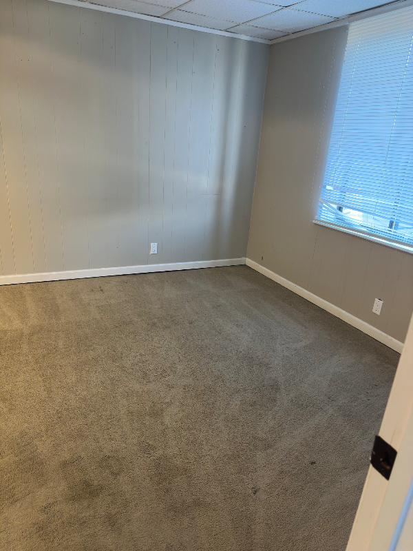 138 Montrose Ave #A - Photo 6 of 8