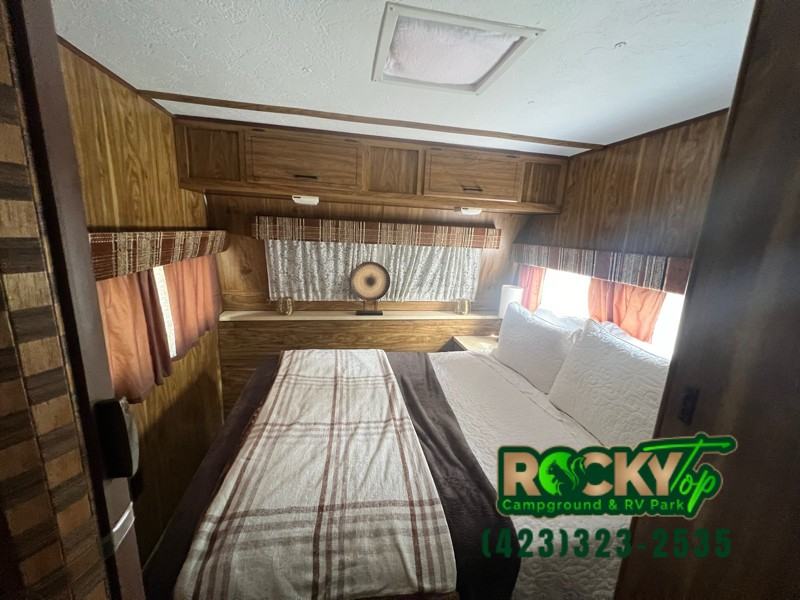 496 Pearl Ln - Photo 7 of 13