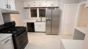 featured image of 40 Norfolk St #1