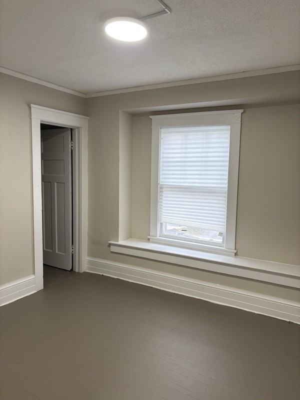 279 Emerson St - Photo 3 of 4