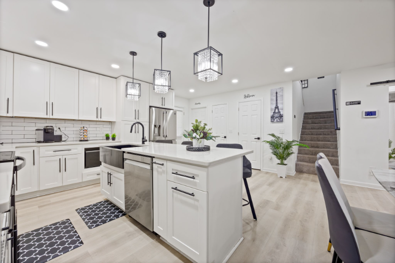 1362 Graymont Dr Sw - Photo 2 of 50