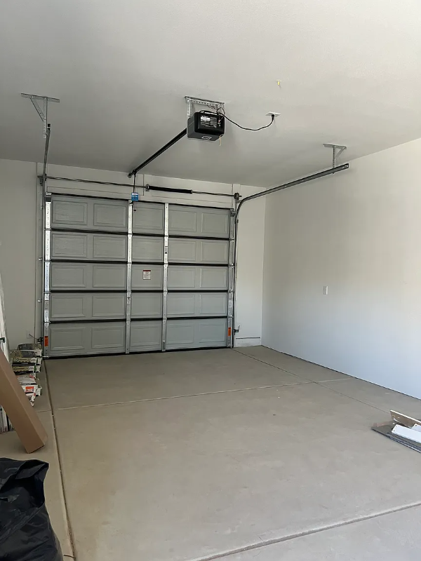 148 S Avenue B #NO2 - Photo 5 of 13