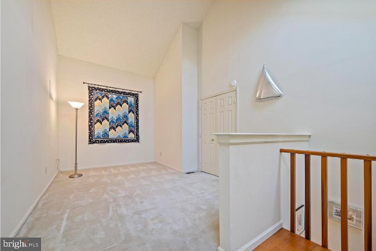 403 Talon Ct - Photo 3 of 3