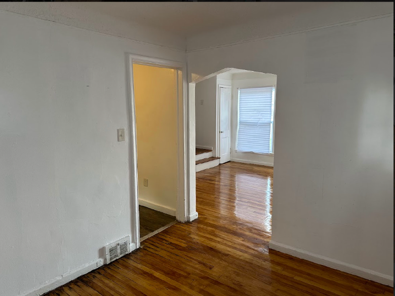 19975 Schaefer Hwy - Photo 3 of 8