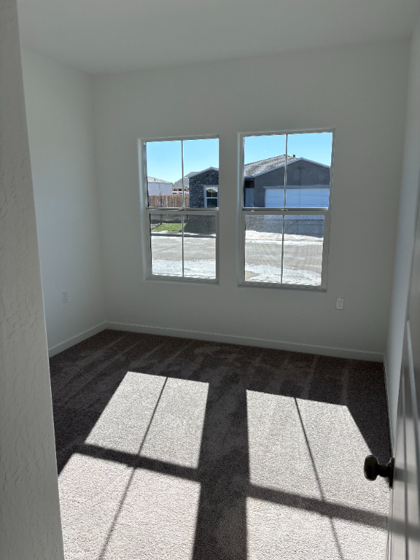 6088 E Giavanna Ave - Photo 2 of 4