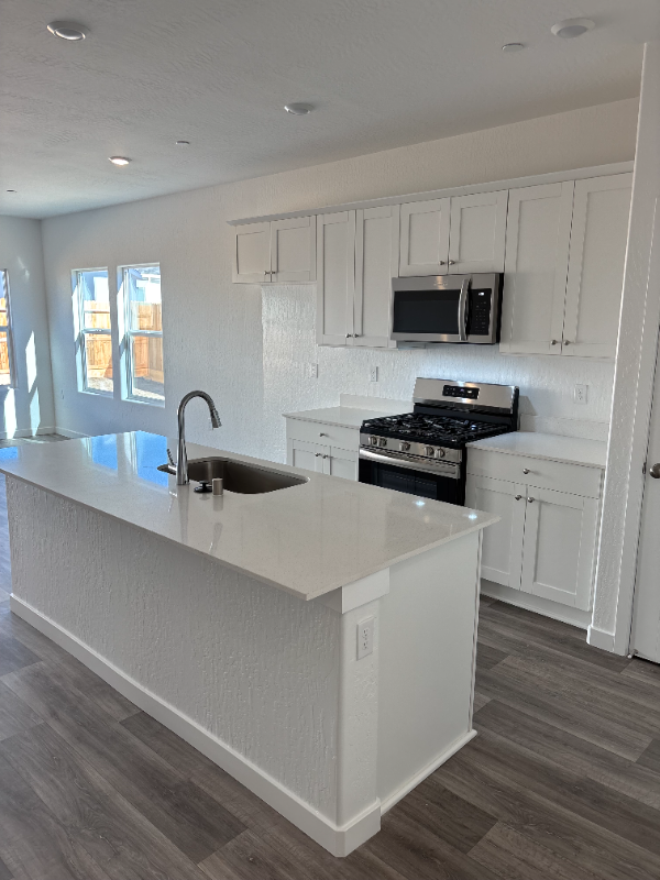 6088 E Giavanna Ave - Photo 3 of 4