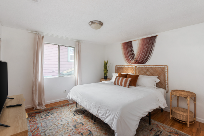 2356 Se Division St #2956 - Photo 3 of 20