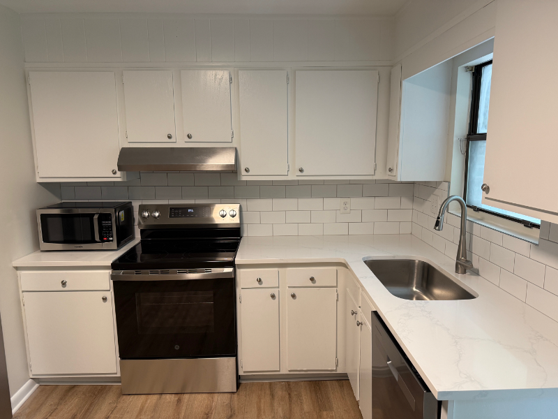 320 Ridgecrest Rd - Photo 2 of 7