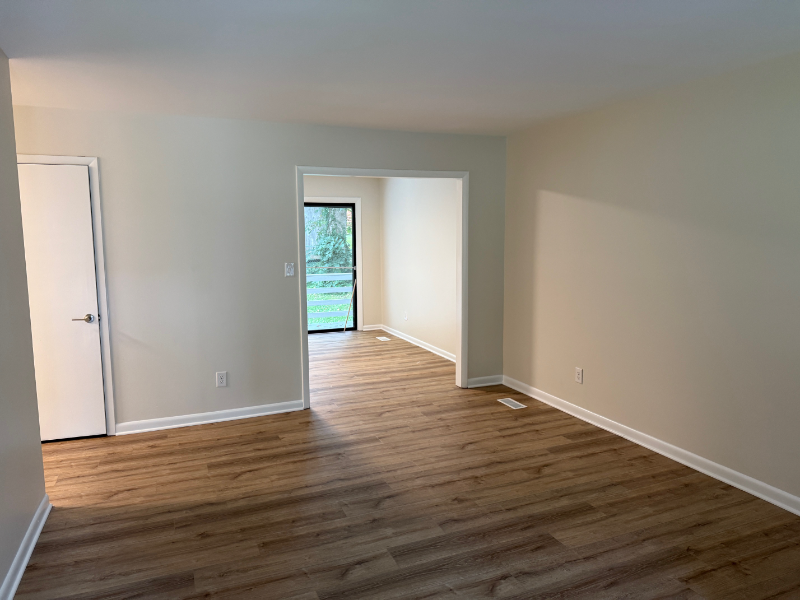 320 Ridgecrest Rd - Photo 6 of 7