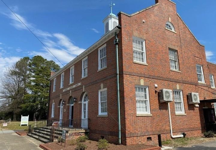 632 Roanoke Ave #102 - Photo 2 of 8