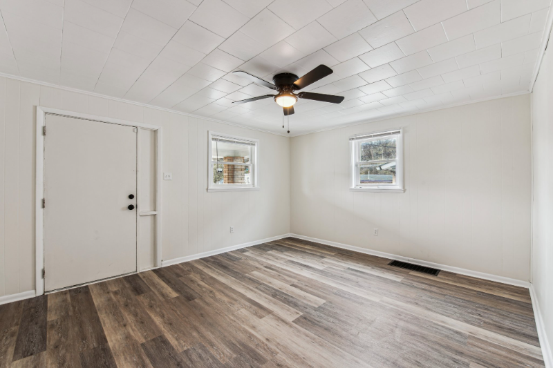 761 W Otterman St - Photo 3 of 20