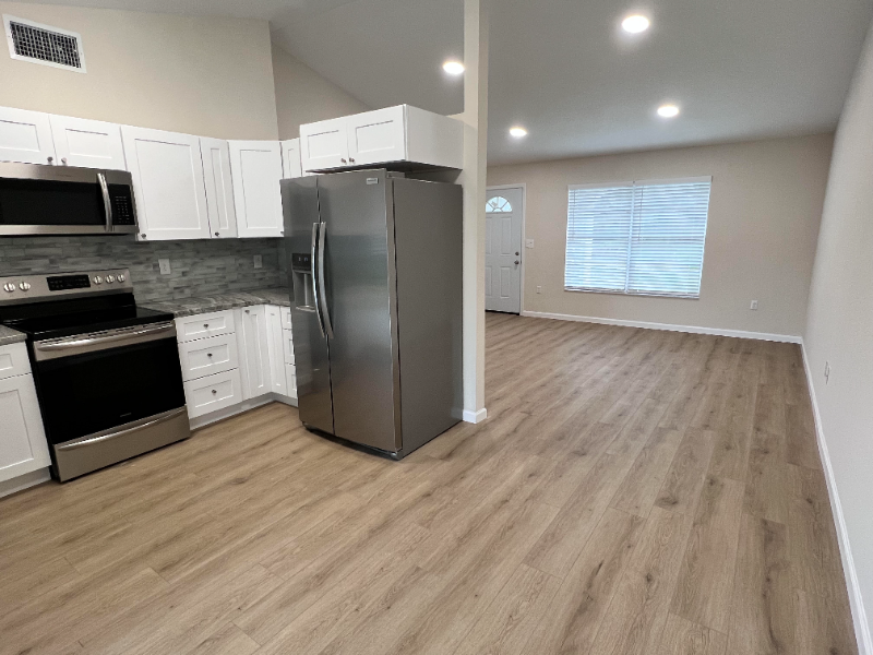 7224 Daggett Ter - Photo 3 of 14