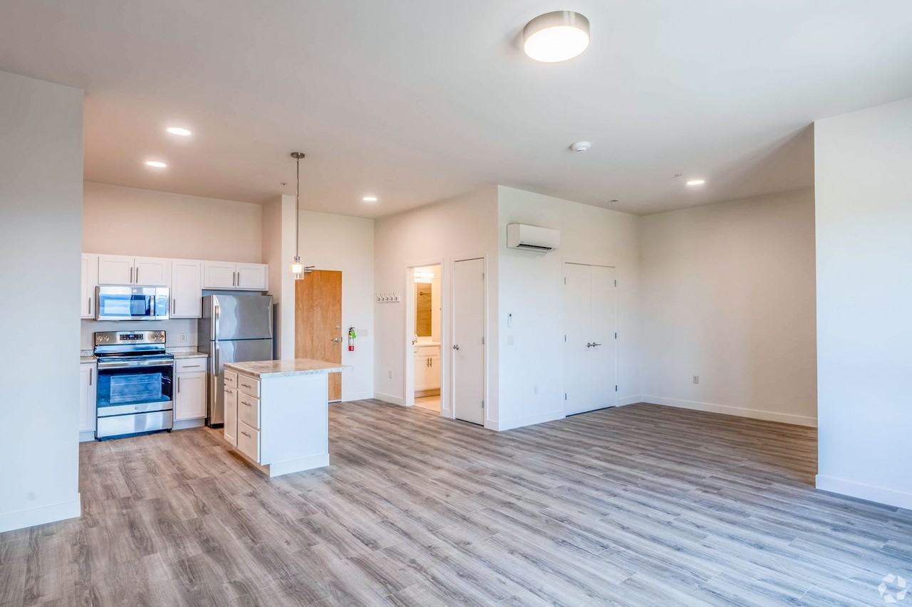 70 Cambrian Way - Photo 6 of 48