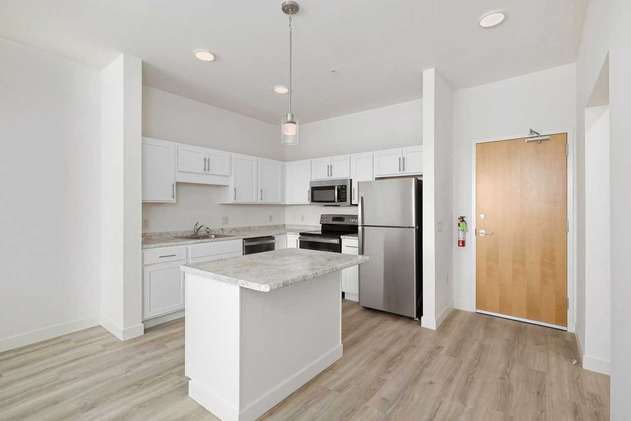 70 Cambrian Way - Photo 7 of 48