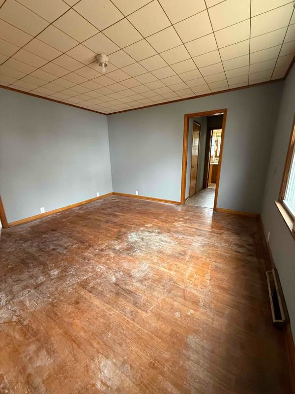 104 N Vine St - Photo 2 of 12