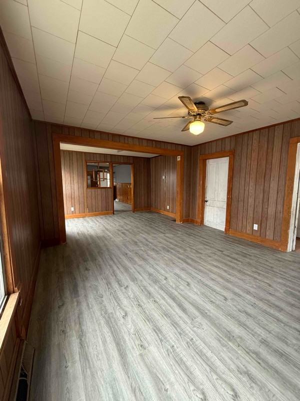 104 N Vine St - Photo 6 of 12