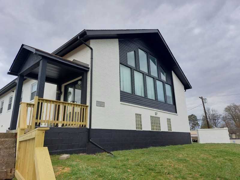 2001 Davidson St #8 - Photo 2 of 10