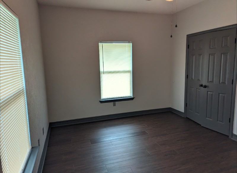 723 S 33rd St - Photo 6 of 21