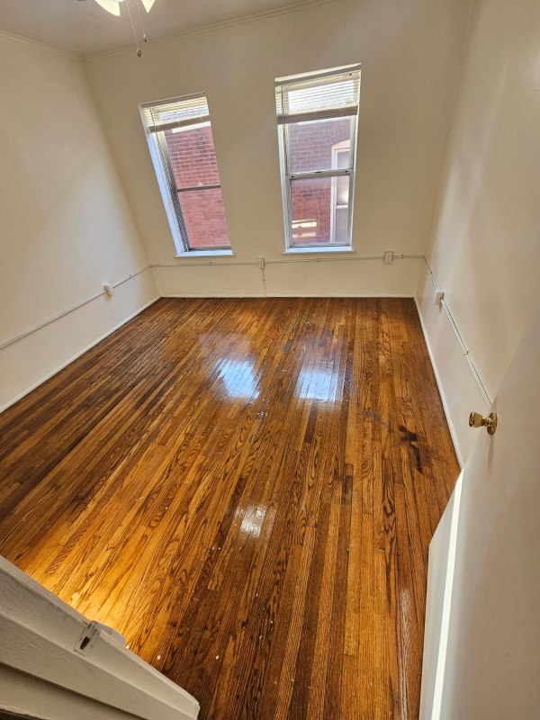 7721 Minnesota Ave - Photo 3 of 8