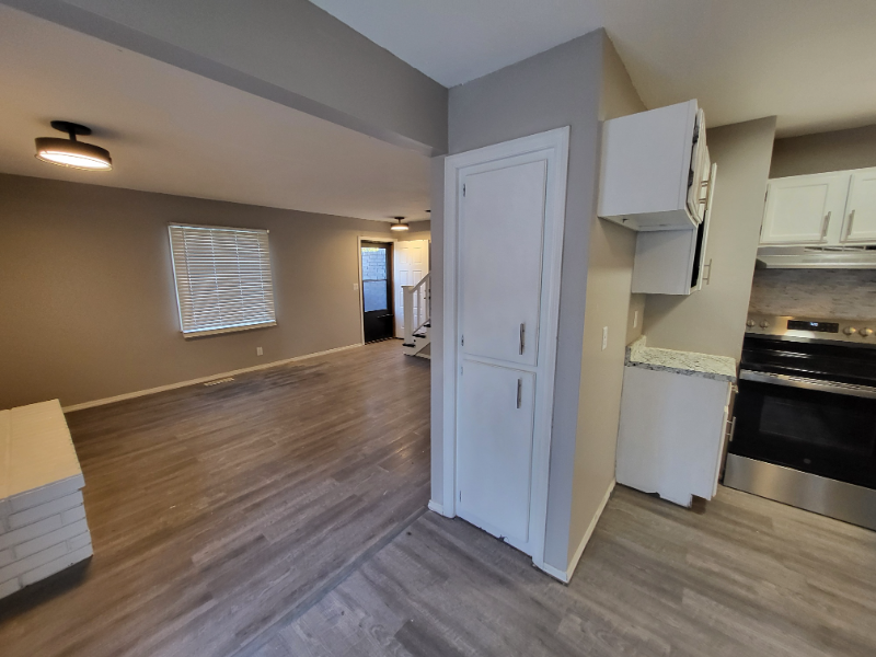 9111 W Westlawn St #WL3 - Photo 2 of 2