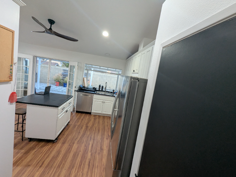 23324 Maltby Pl - Photo 4 of 10