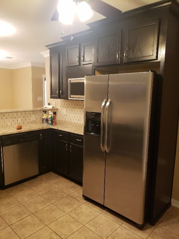 1702 8th St - Photo 4 of 6