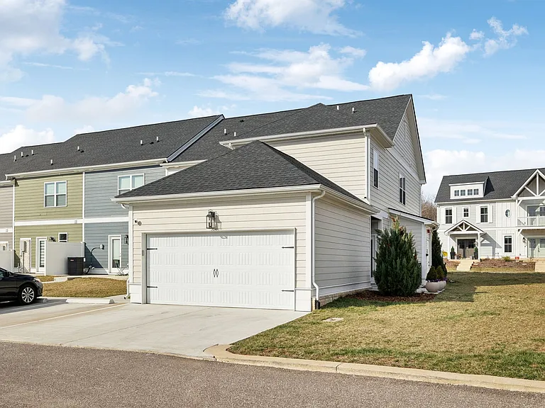 147 Bess Blvd - Photo 2 of 20