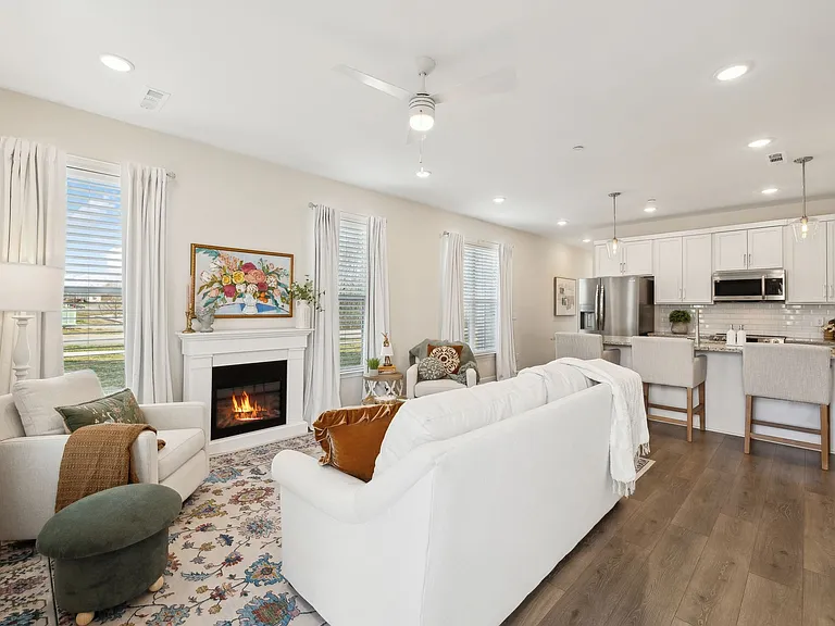 147 Bess Blvd - Photo 4 of 20