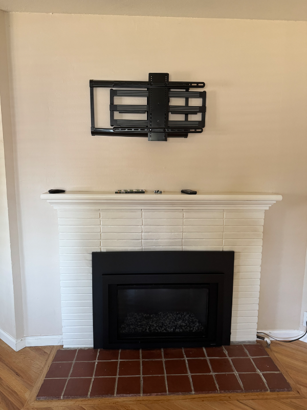 1430 W Locust St - Photo 4 of 12