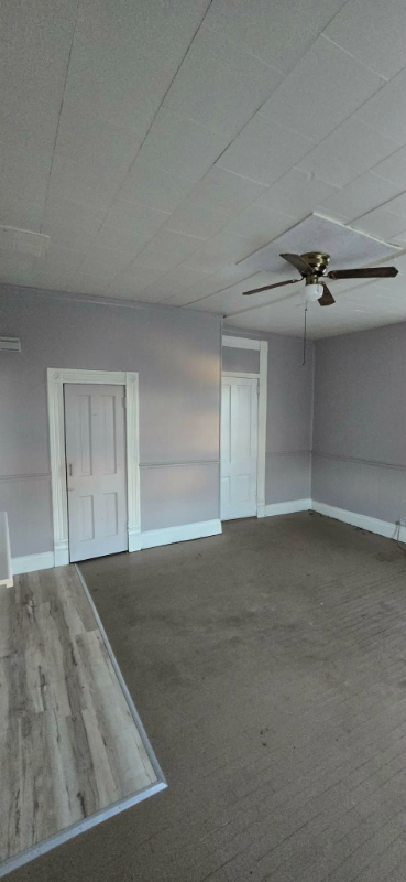 501 W 7th St #D - Photo 3 of 7