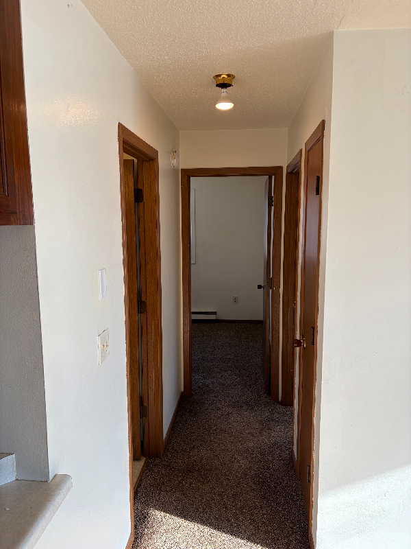 1402 Division St W #4 - Photo 4 of 7